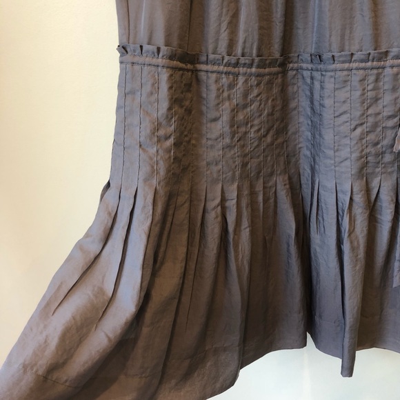 [BCBGMAXAZRIA] Gray-Ruffled Dress, Size 6 - Picture 6 of 7